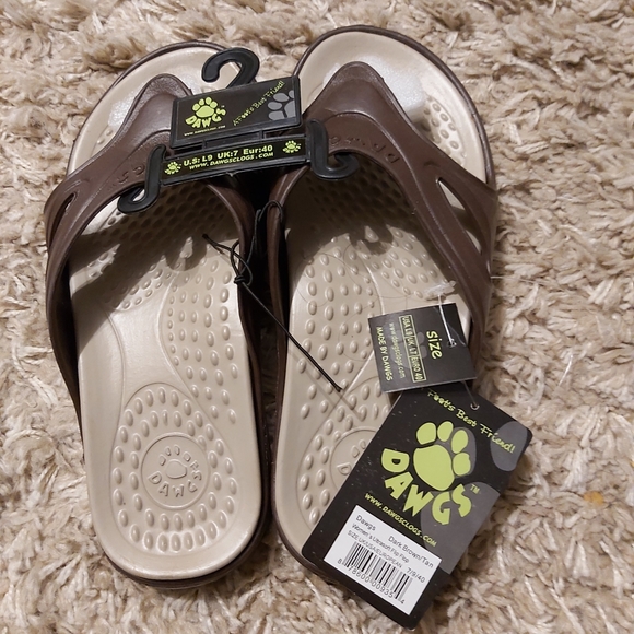 Brand new Dawgs - Picture 1 of 2